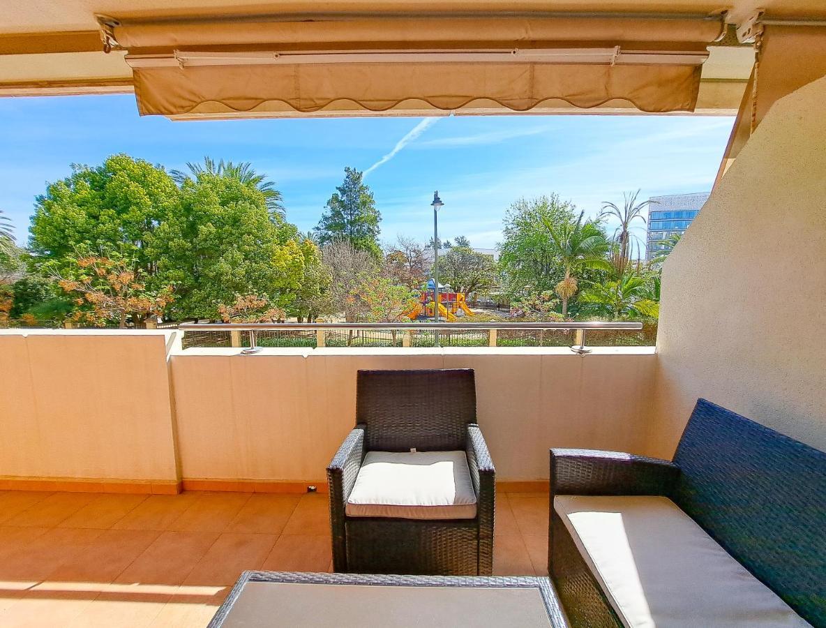 Great Location, Town Appartement *